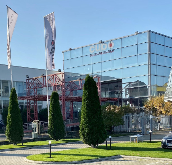 Cubo, furnizor de materiale pentru amenajări interioare premium, anunță venituri de peste 12,5 milioane lei în 2020 și lansează un hub pentru construcții în Brașov