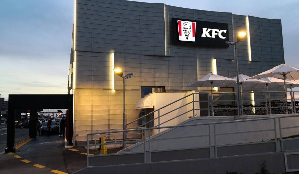 Sphera Franchise Group inaugurează primul restaurant KFC de tip Drive Thru din portofoliul Grupului, în Italia