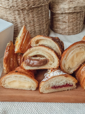 S-a deschis Fika18, prima croissanterie din România: un concept unic bazat pe specializare și calitate