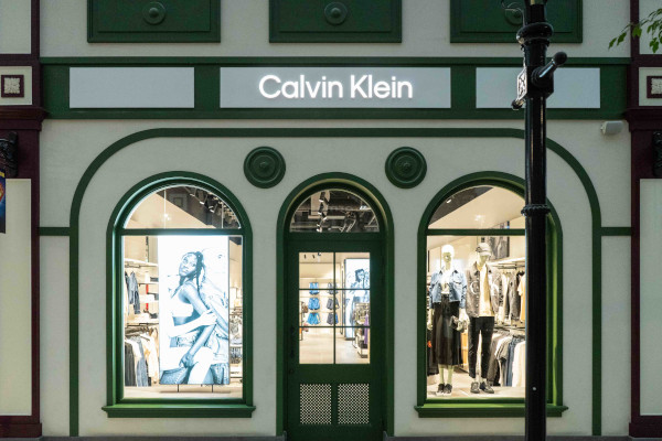 Calvin Klein in Fashion House Oultet