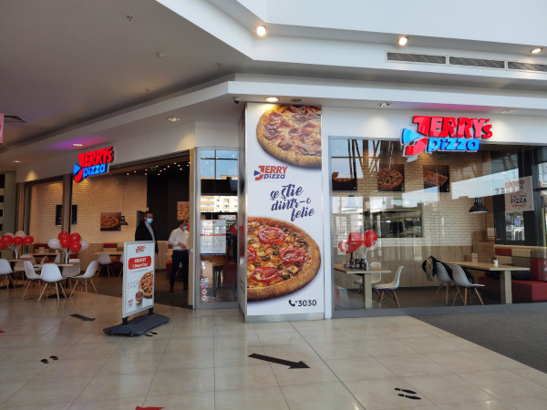 Jerrys Pizza Liberty Mall