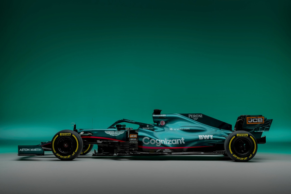 Echipa de Formula 1™ Aston Martin Cognizant lansează AMR21 cu branding-ul Peroni Libera 0.0%
