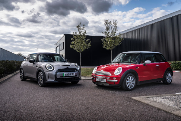 MINI 20 years production in Oxford and Swindon