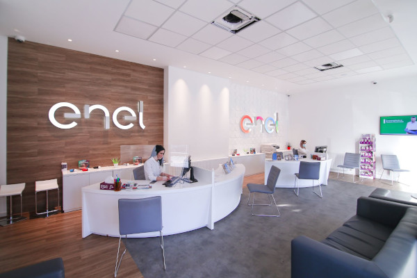 Enel redeschide magazinul din Craiova într-un spațiu nou, pentru a fi aproape de clienți