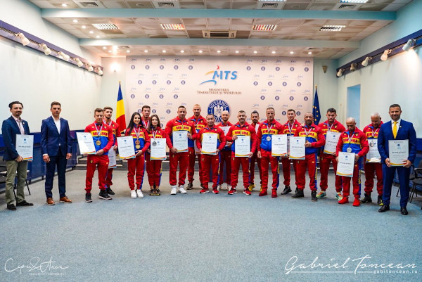 Performanță istorică pentru lotul României de culturism și fitness la Campionatele Europene din Spania