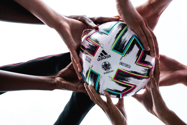 adidas sărbătorește puterea diferențelor la Euro 2020