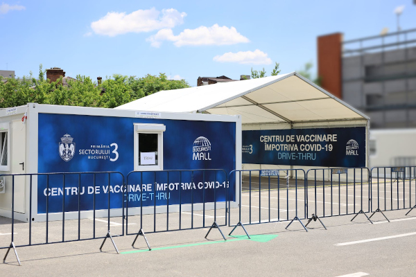 Anchor Grup centru de vaccinare anti-covid de tip drive-thru parcarea București Mall – Vitan