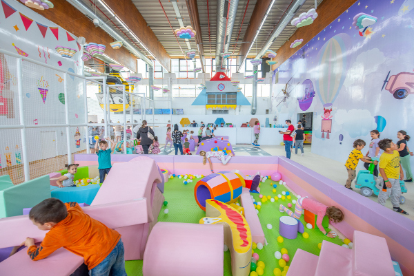 Energy Kids Family Center, cel mai mare spațiu de joacă interior din România, oferă distracție nelimitată în Iulius Town Timișoara
