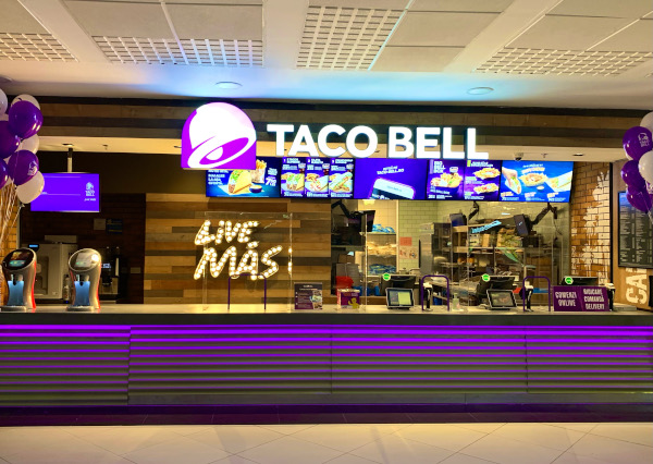 Spiritul #livemas ajunge în Bacău, odată cu inaugurarea restaurantului Taco Bell din Arena Mall
