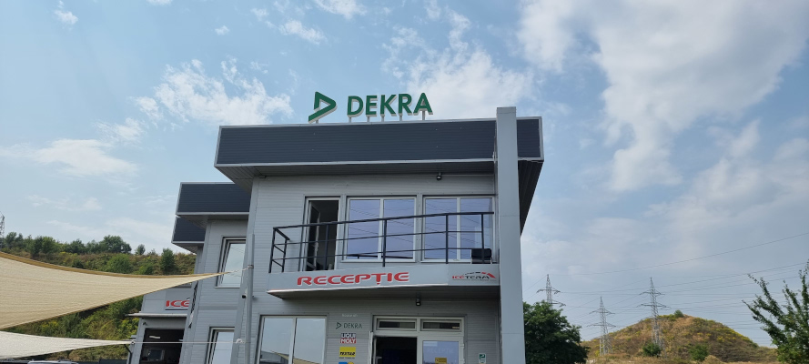 DEKRA România lansează la Braşov primul centru de evaluare pentru autoturisme rulate şi vizează să atragă peste 10.000 de clienţi în primul an