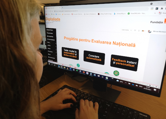 Digitaliada susține elevii în pregătirea pentru Evaluarea Națională printr-o nouă secțiune în platformă și ghiduri pentru limba română