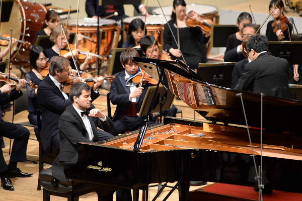 Pianistul Florian Mitrea în concert