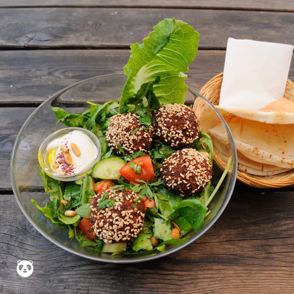 foodpanda îți recomandă topul preparatelor inspirate de bucătăria libaneză pe care să le încerci de Ziua Națională a Libanului
