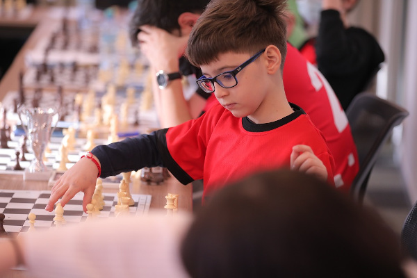 Festival de șah în scop caritabil