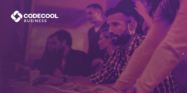 Școala de programare Codecool încheie anul 2021 cu 100% rată de angajare în rândul studenților la companiile partenere și are ca obiectiv în 2022 dublarea numărului de oportunități pentru cursanți