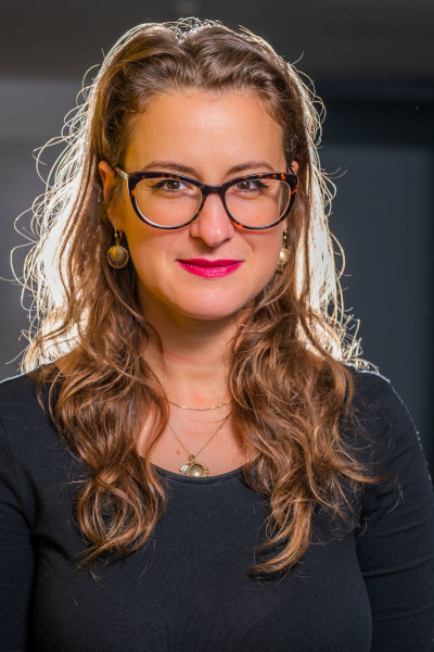 Ramona Boca, PR & Marketing Coordinator RPHI România, proprietarul cladirii SkyTower