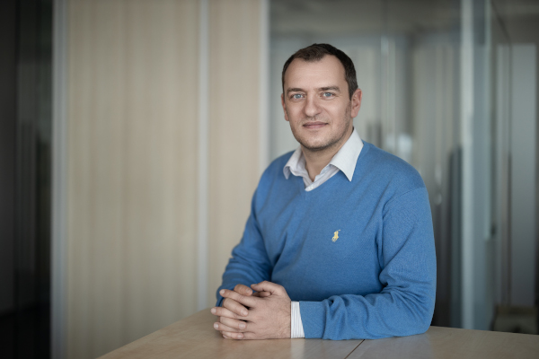 Noi promovări în Carrefour România: Silviu Diaconu devine Director Supeco, iar Radu Gherman preia rolul de Director Achiziții Produse Proaspete