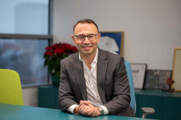 Albert Davidoglu, CEO Macromex