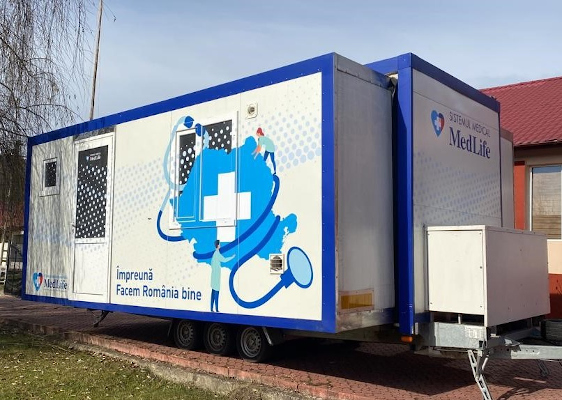 MedLife pune în mișcare clinica mobilă pentru a veni în spijinul comunităților vulnerabile din regiunea Moldovei