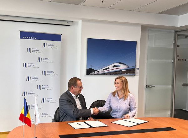 Autonom primește o finanțare de 15 mil. euro de la Banca Europeană de Investiții (BEI) pentru extinderea flotei de mașini electrice și hibride