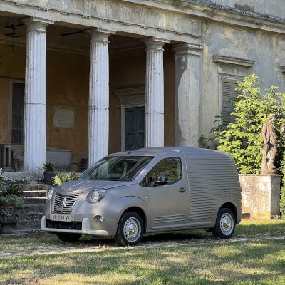 Inspirat de 2CV Fourgonnette, Citroën Berlingo călătorește înapoi în timp cu Caselani