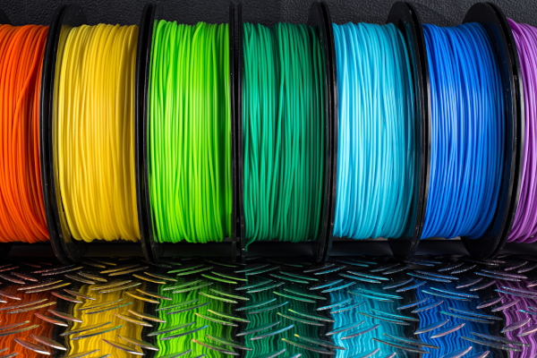 Cum să alegi filamente potrivite pentru imprimanta 3D?