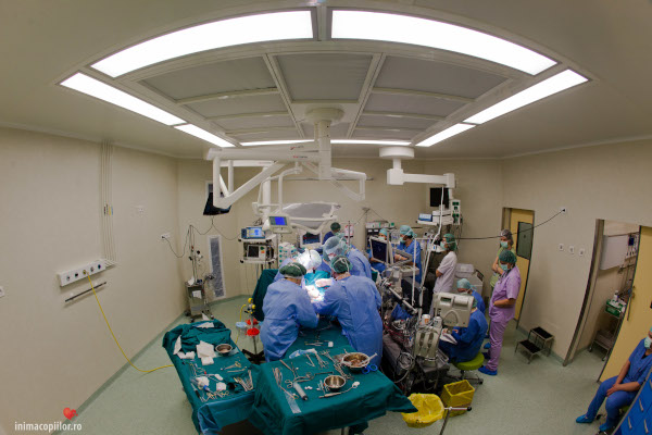 Inima Copiilor Cardiochirurgie Marie Curie sala operatii