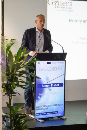Prof Simon Fishel (UK) - Președintele Consiliului Consultativ Stiințific, FutureLife, Președintele Consiliului Consultativ Științific al GenomicPrediction si pionier în fertilizarea in vitro la nivel mondial