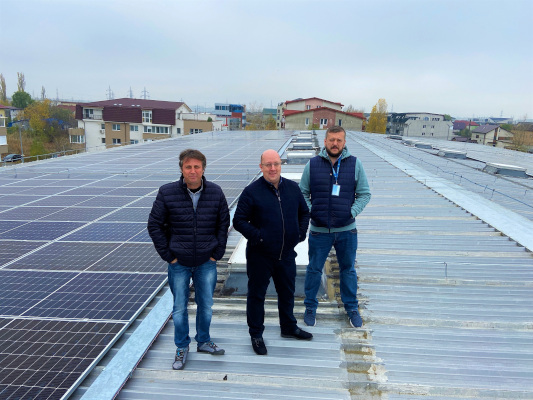 Zentiva proiect energetic cu panouri fotovoltaice pentru fabrica Labormed