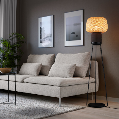 IKEA și Sonos extind gama SYMFONISK și lansează noua lampă de podea cu boxă integrată