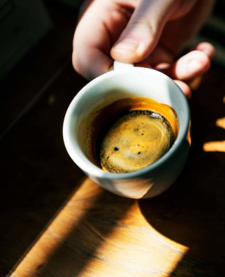 Consumul moderat de cafea are beneficii clare asupra sănătății