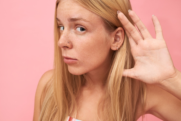 Lucruri importante pe care trebuie sa le știi despre piercing-ul în ureche