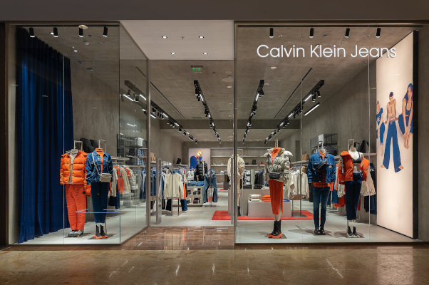 nou magazin Calvin Klein Jeans în Băneasa Shopping City