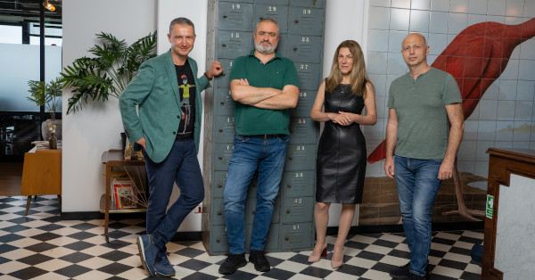 Managementul SeedBlink: Andrei Dudoiu, Ionut Pătrăhău, Carmen Sebe, Radu Georgescu