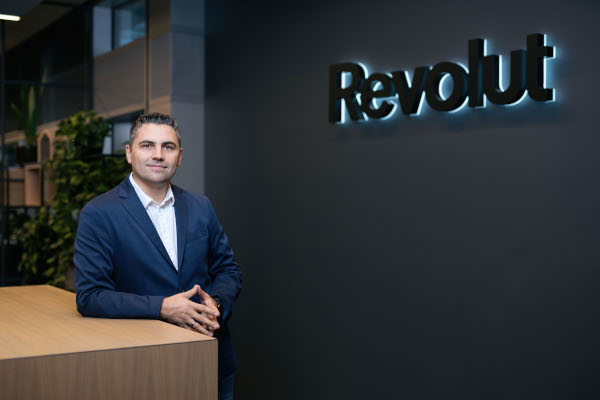 Revolut își extinde platforma de trading pentru clienții din Spațiul Economic European
