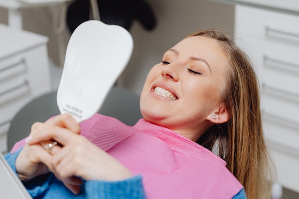 Avantajele unor proceduri de estetică dentară
