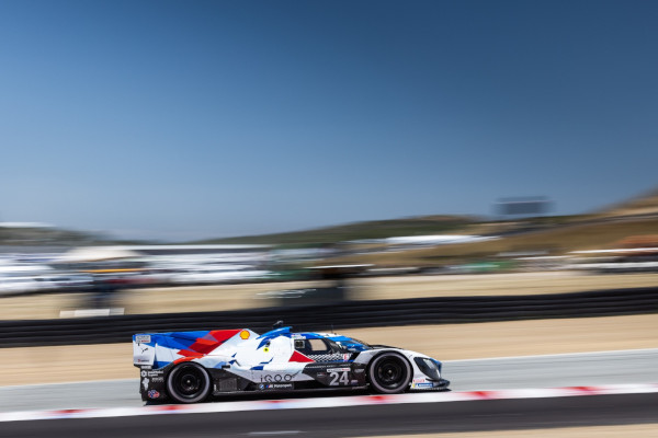IMSA: Locul al cincilea pentru BMW M Hybrid V8 la Laguna Seca – Turner Motorsport pe podiumul GTD