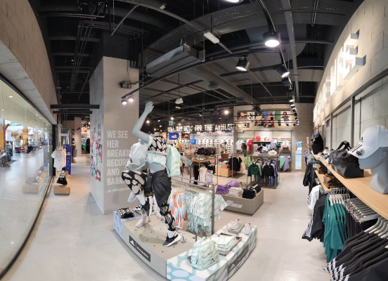 adidas redeschide magazinul din Iulius Mall din Suceava