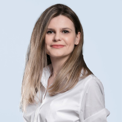 Elena Sighinaș, Tax Director Accace România