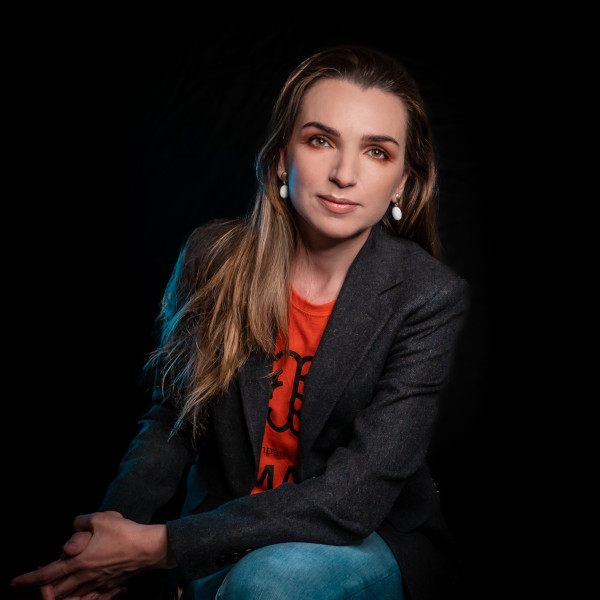 Ana-Maria Georgescu, Co-Fondator, Sales & Marketing Manager Smart Fintech