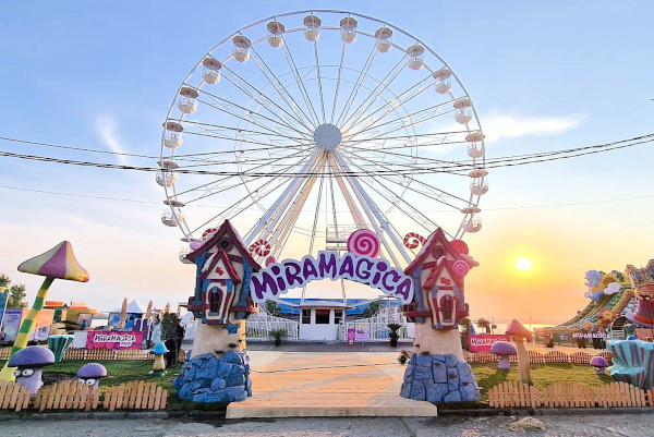 Se deschide cel mai modern parc de distracții de pe litoral, Miramagica Park Mamaia. Atracția principală – roata cu 1 milion de luminițe