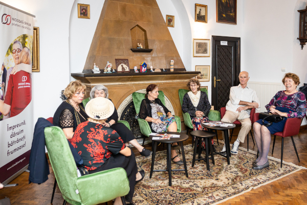 Programul de socializare „Prietenii Vârstnicilor” se lansează în Ploiești, Brăila și Constanța