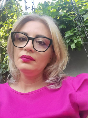Interviu Elena Udrea, OnioGift: Am înțeles că nu am toate răspunsurile și că învățarea continuă este esențială