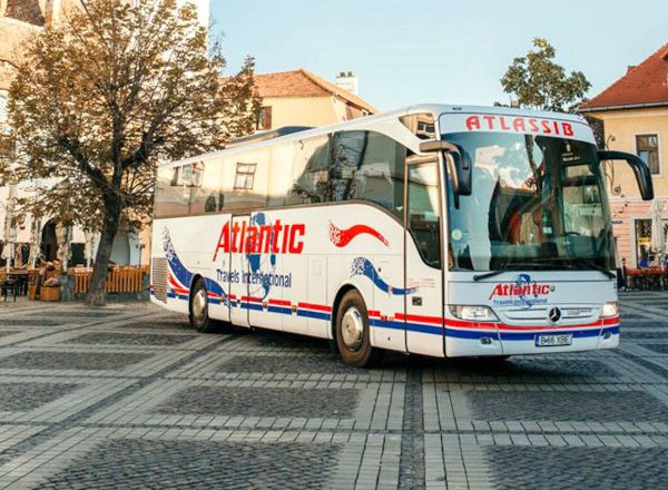FlixBus și Atlassib vor colabora pentru a oferi pasagerilor o rețea de destinații extinsă și mai multe opțiuni de călătorie accesibile și sustenabile
