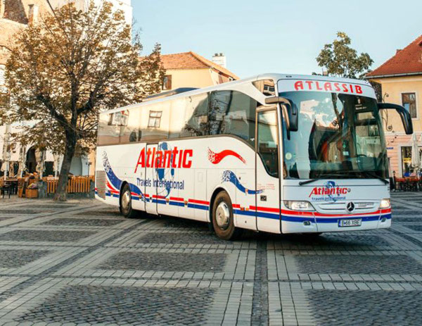 FlixBus și Atlassib vor colabora pentru a oferi pasagerilor o rețea de destinații extinsă și mai multe opțiuni de călătorie accesibile și sustenabile