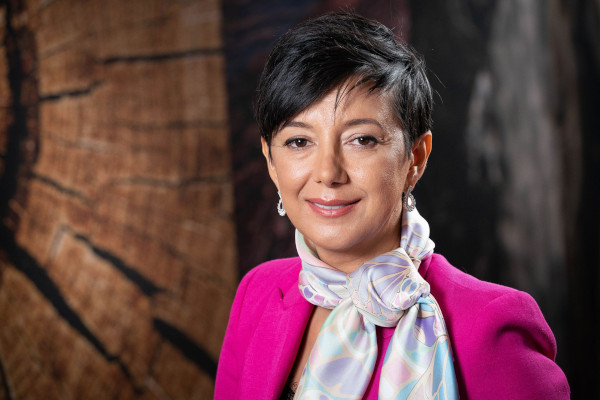 Irina Munteanu, promotor al educației de calitate din partea Apa Nova București