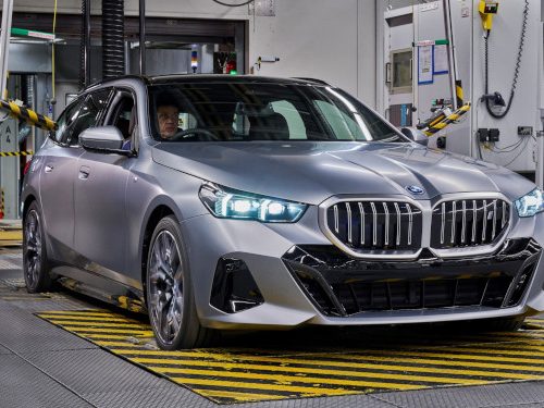 Start producţie BMW Seria 5 Touring; patru concepte de propulsie – o singură promisiune: sportivitate în serie
