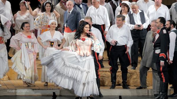 Ruxandra Donose, explozivă, seducătoare, excepțională, pe scena Operei din București, în Carmen de Bizet, la început de martie