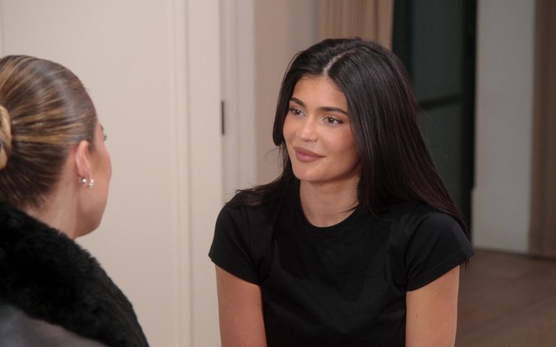 The Kardashians -- “Not Forgotten, Not Forgiven” - Episode 408 -- Tristan has one on one chats with Khloé’s sisters to finally confront his transgressions. Kim over-exerts herself and turns to Kris for advice. Meanwhile Kourtney goes on tour with her husband. Khloé Kardashian and Kylie Jenner, shown. (Photo by: Hulu)