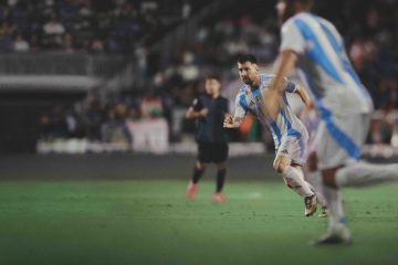 adidas reunește vedetele fotbalului – Lionel Messi, Jude Bellingham & Florian Wirtz – într-o nouă campanie ce subliniază toate posibilitățile de succes ce apar atunci când presiunea negativă este depășită